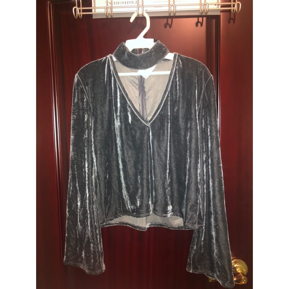 Olivaceous Velvet Charcoal Keyhole Sweater; Size M